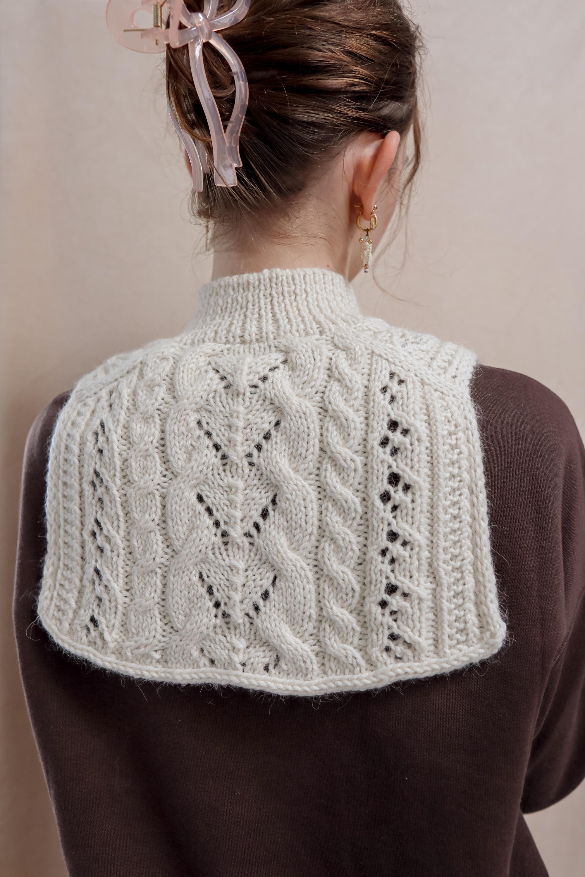 Fiona Flower Collar | Knitting Pattern