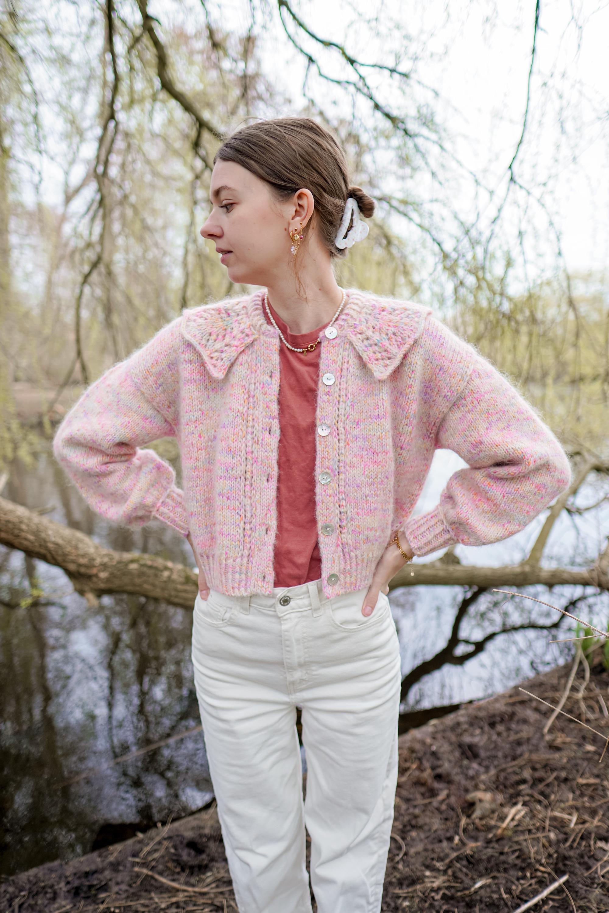 Clara Collar Cardigan | Knitting Pattern