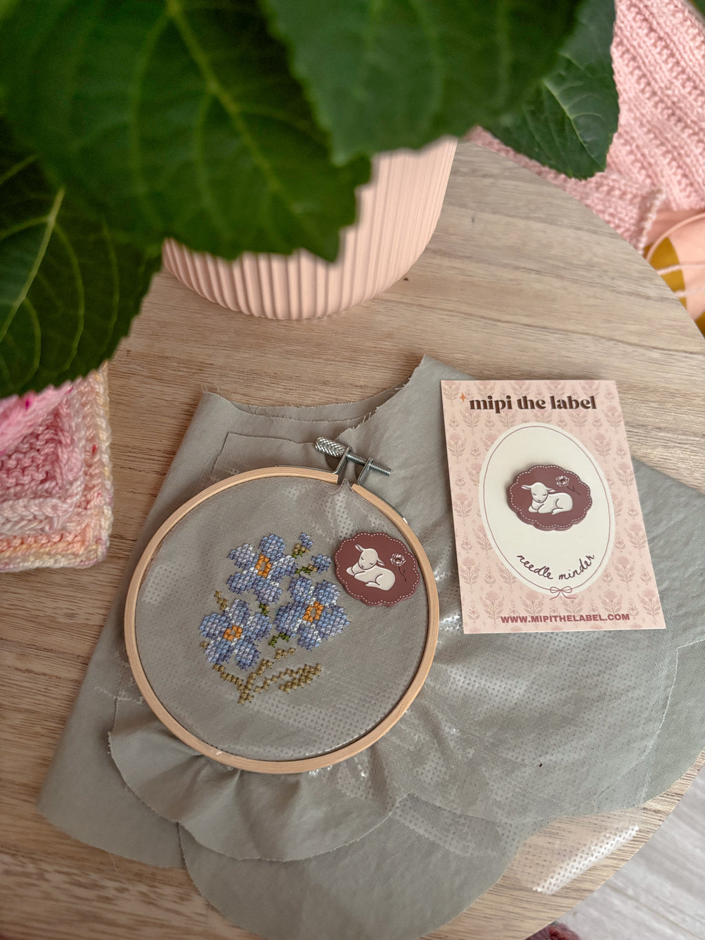 Needle Minder | Little Lamb