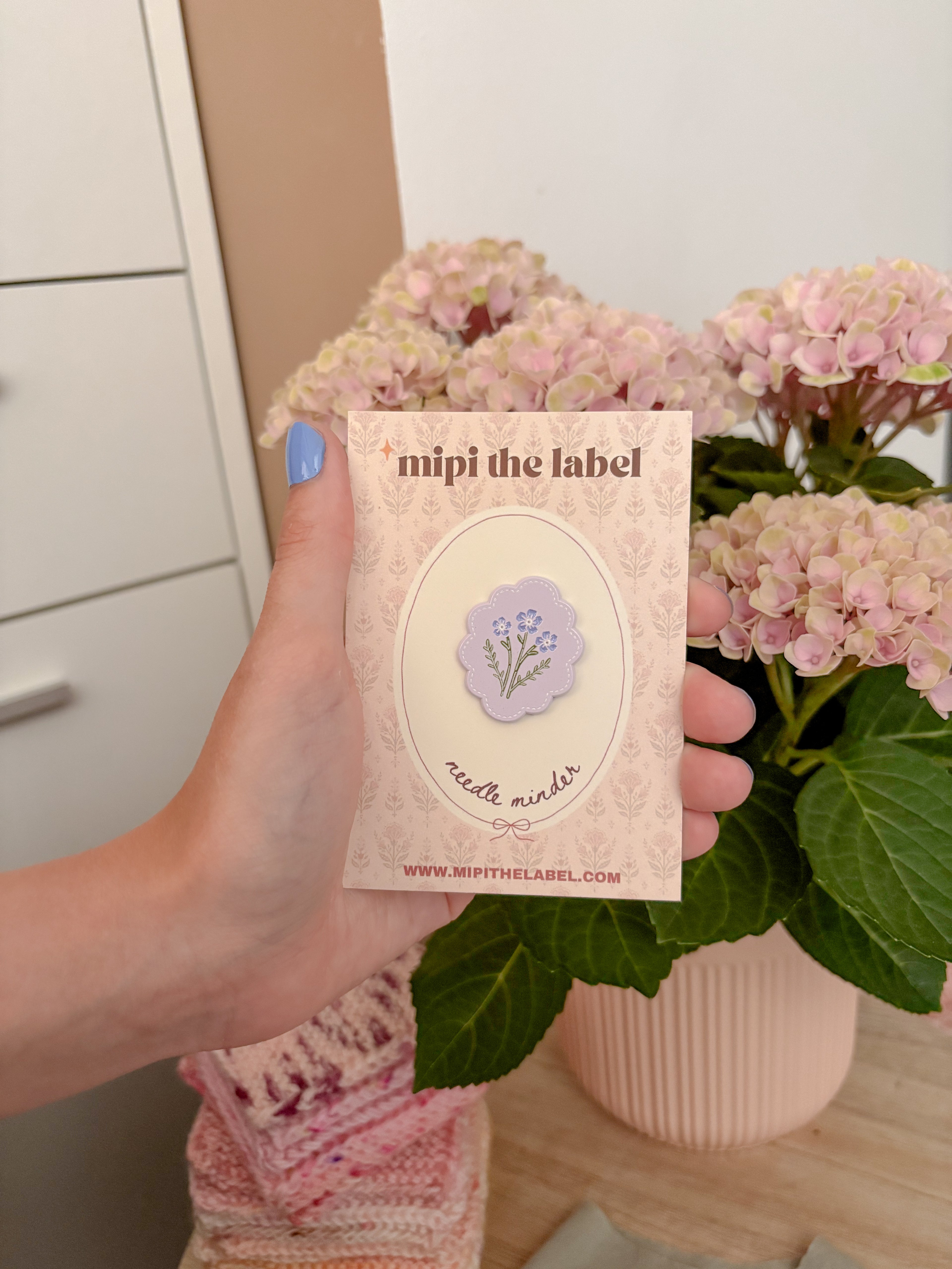 Needle Minder | Flower Bouquet