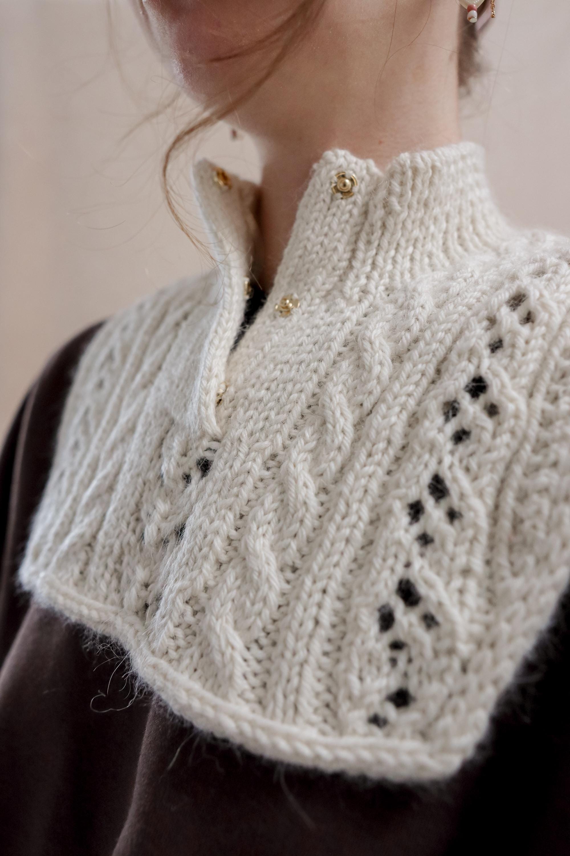 Fiona Flower Collar | Knitting Pattern