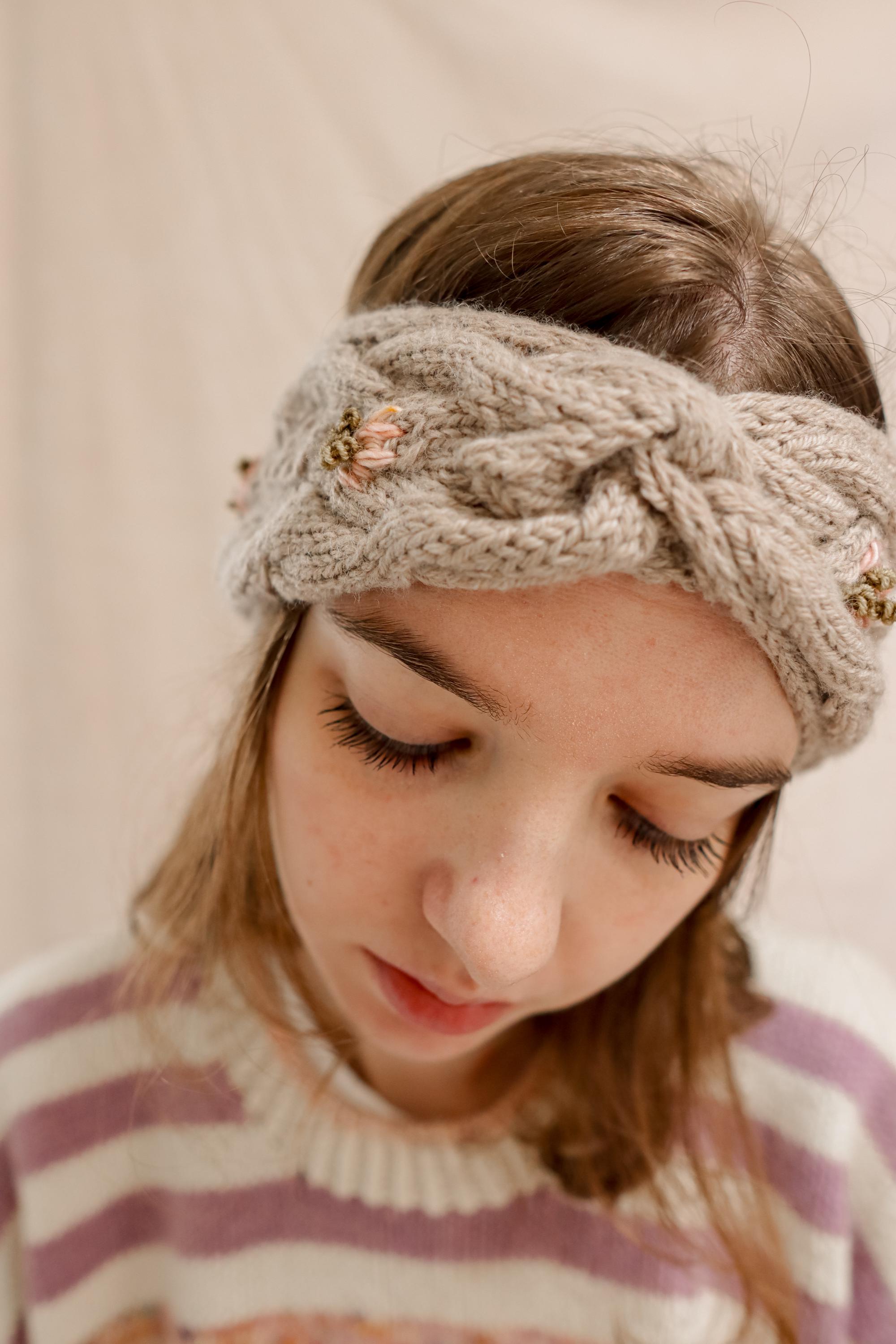 Fiona Flower Headband | Knitting Pattern